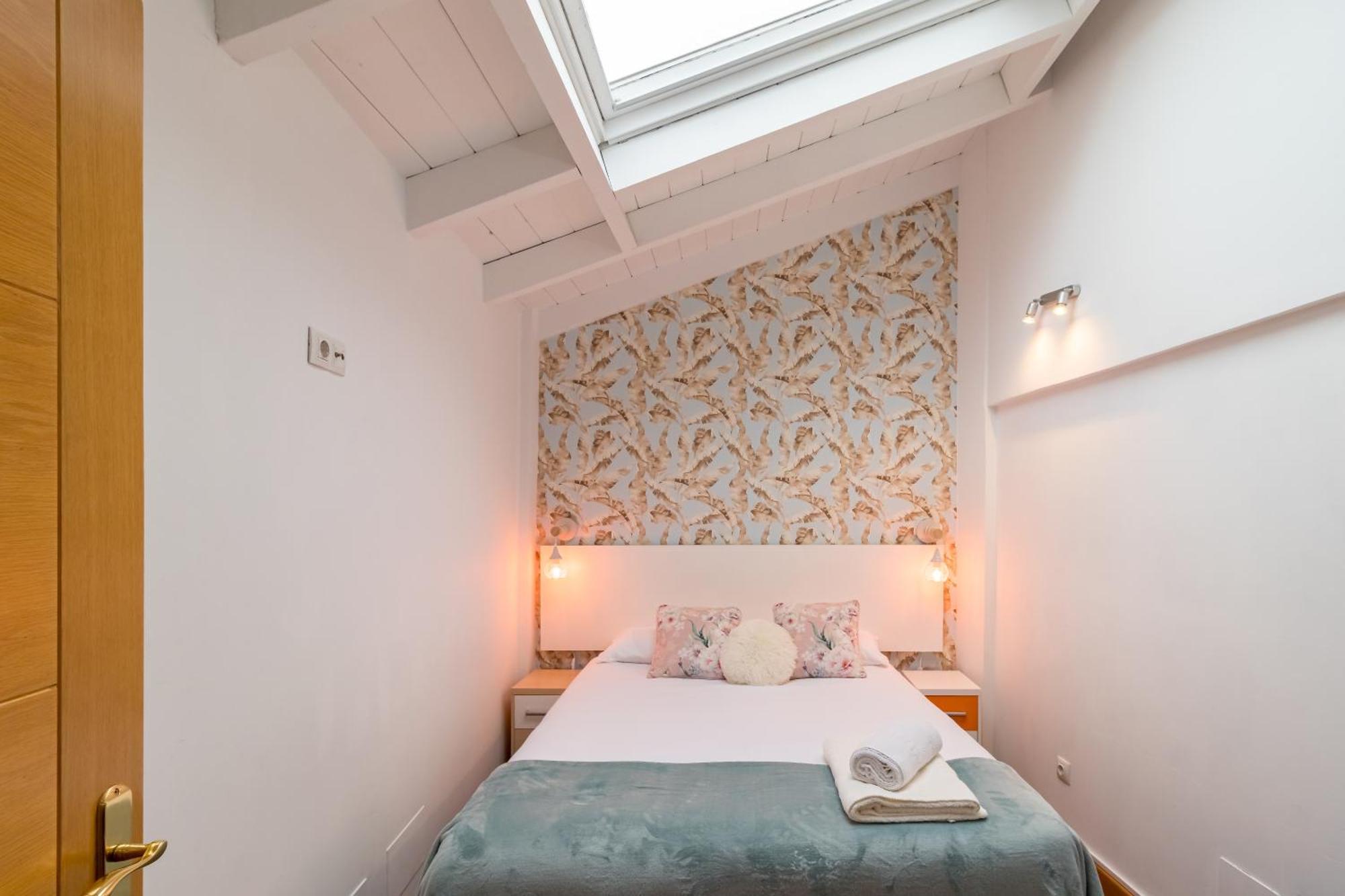 Atico Con Encanto En El Mismo Centro De La Ciudad Apartment *