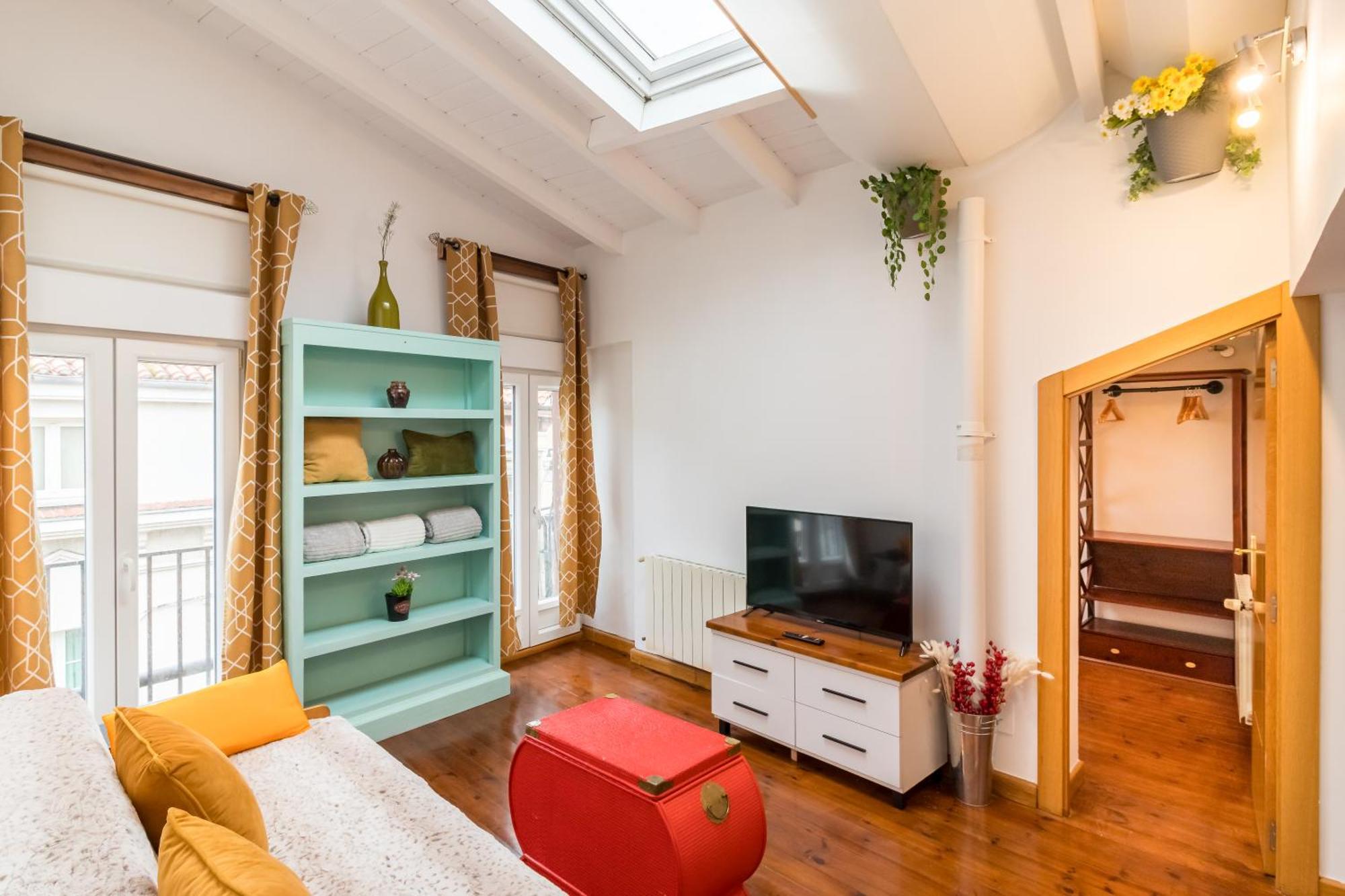 Atico Con Encanto En El Mismo Centro De La Ciudad Apartment